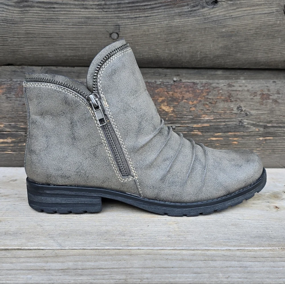 Natural Soul Brisha Y2K Boho Minimalist Ruched Block Heel Comfort Ankle Boots 8M